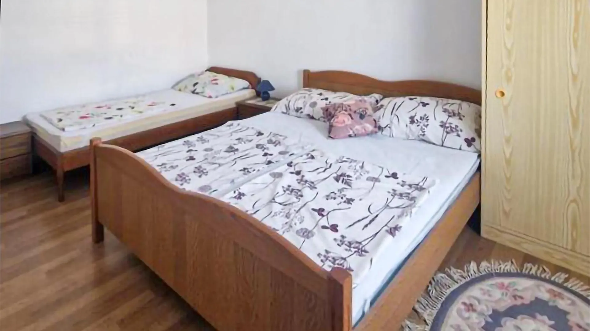 Beautiful Apartment In Vir With Wifi 0*,